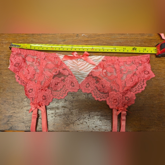 Cabernet Adjustable Garter Belt style 4244 Lace, Zebra NWOT Lingerie Piece - Picture 7 of 8
